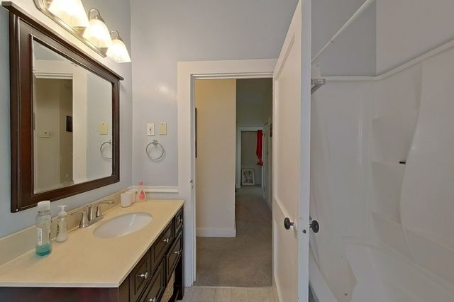 36 Dixon Street, Newport, RI 02840
