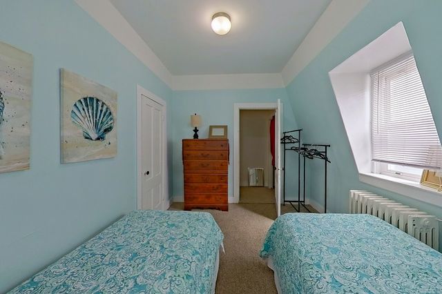 36 Dixon Street, Newport, RI 02840