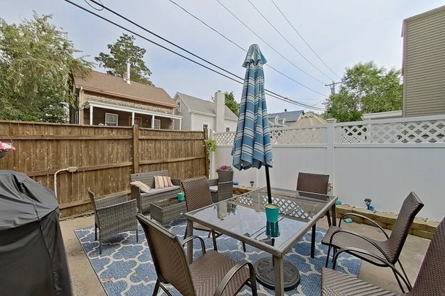 36 Dixon Street, Newport, RI 02840