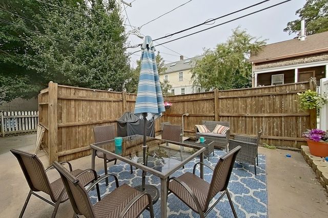 36 Dixon Street, Newport, RI 02840
