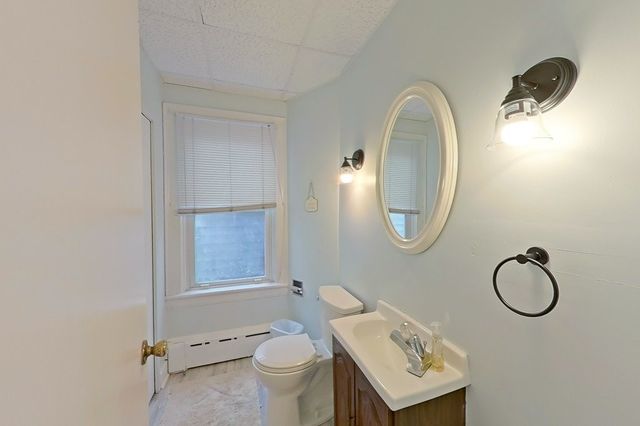 36 Dixon Street, Newport, RI 02840