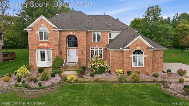 48548 Castleside Drive, Canton Charter Township, MI 48187