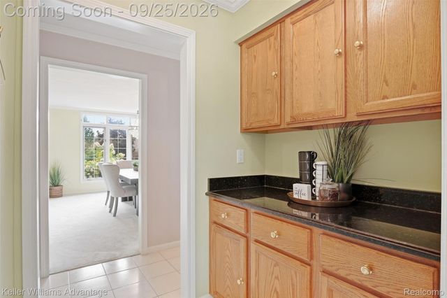 48548 Castleside Drive, Canton Charter Township, MI 48187