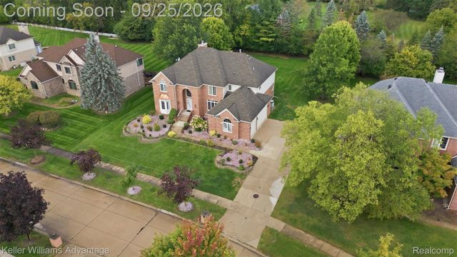 48548 Castleside Drive, Canton Charter Township, MI 48187