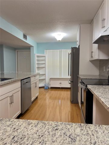 3302 Farragut Street 5F, Hollywood, FL 33021