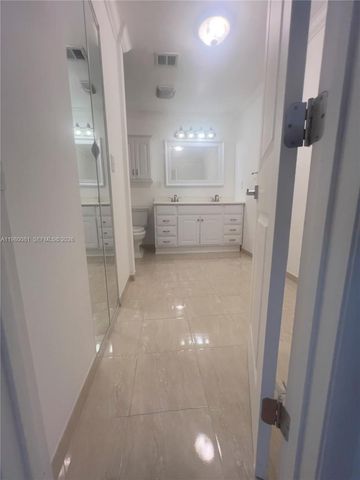3302 Farragut Street 5F, Hollywood, FL 33021