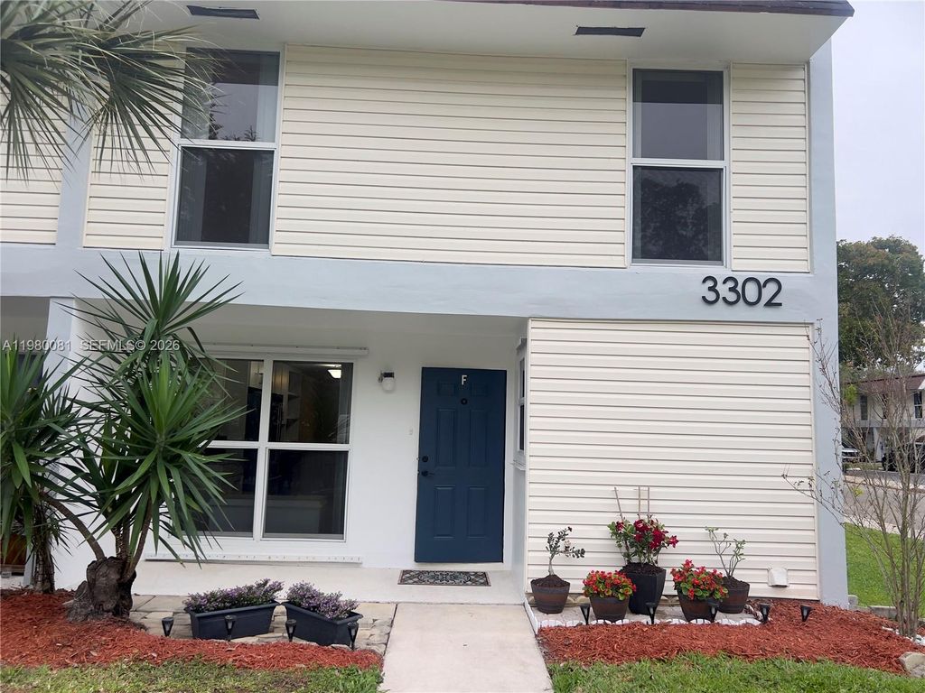 3302 Farragut Street 5F, Hollywood, FL 33021