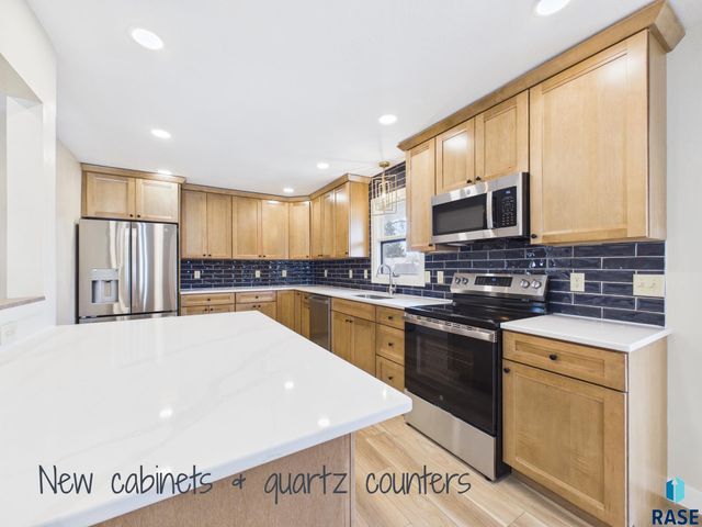 4413 S Lewis Ave Avenue, Sioux Falls, SD 57103