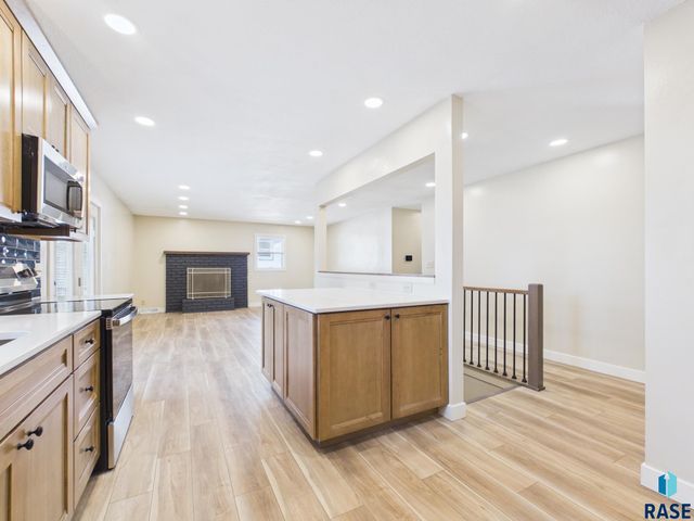 4413 S Lewis Ave Avenue, Sioux Falls, SD 57103