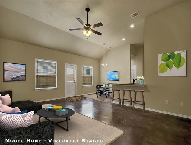 379 JOANNE LOOP A & B, Buda, TX 78610