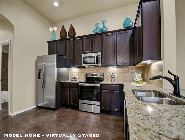 379 JOANNE LOOP A & B, Buda, TX 78610