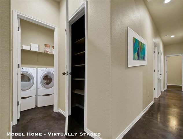 379 JOANNE LOOP A & B, Buda, TX 78610