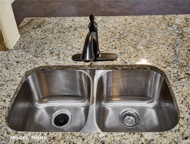379 JOANNE LOOP A & B, Buda, TX 78610