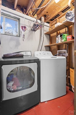 2 Bellflower Ct, Pueblo, CO 81001