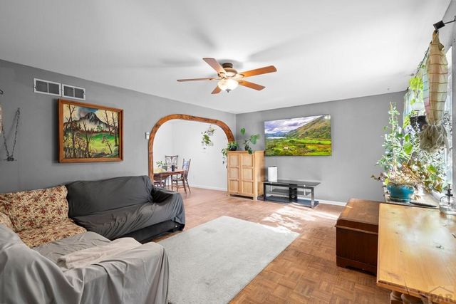 2 Bellflower Ct, Pueblo, CO 81001