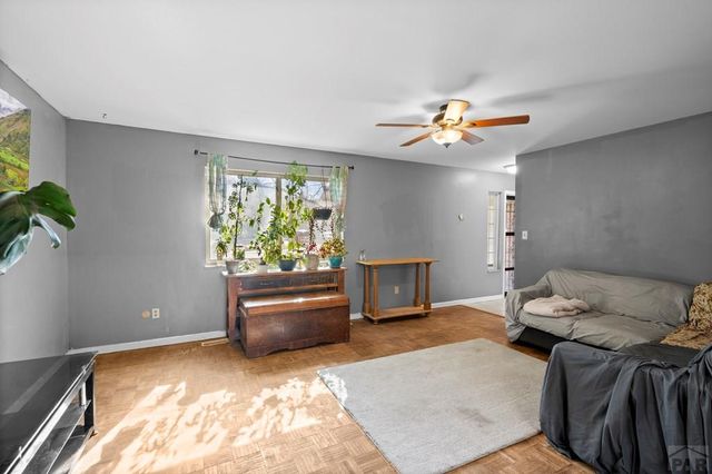 2 Bellflower Ct, Pueblo, CO 81001