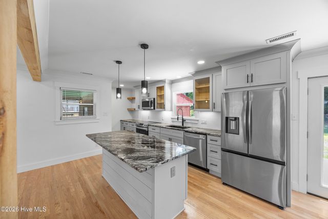 501 Robert E Lee Drive, Wilmington, NC 28412