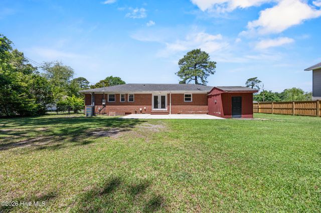 501 Robert E Lee Drive, Wilmington, NC 28412