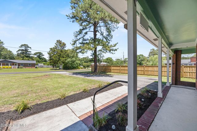 501 Robert E Lee Drive, Wilmington, NC 28412