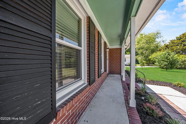 501 Robert E Lee Drive, Wilmington, NC 28412
