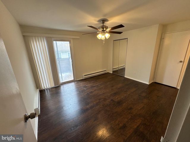 502 BROMLEY EST, Pine Hill, NJ 08021