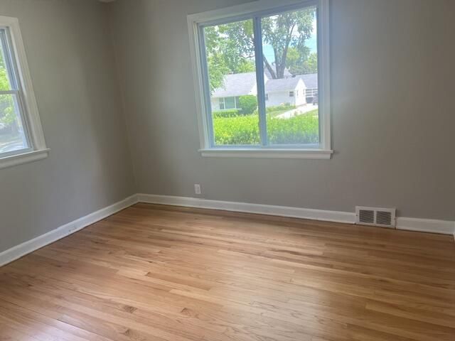 1203 S 87th STREET, West Allis, WI 53214