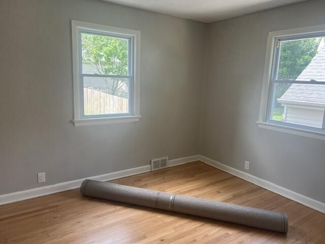 1203 S 87th STREET, West Allis, WI 53214