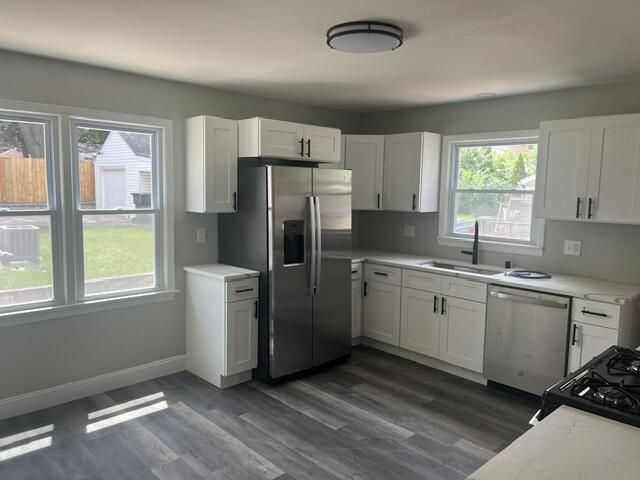 1203 S 87th STREET, West Allis, WI 53214