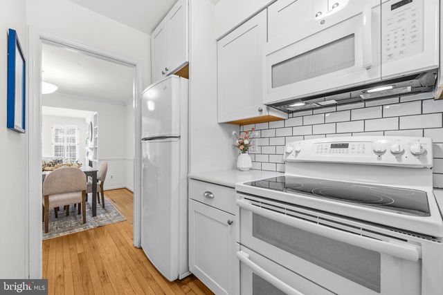 403 OLD TOWN CT, Alexandria, VA 22314