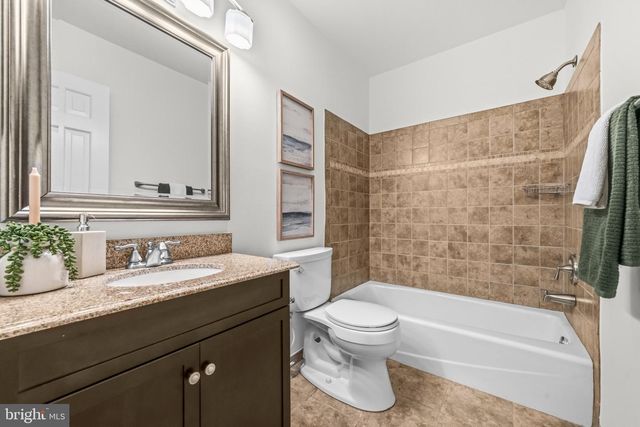 403 OLD TOWN CT, Alexandria, VA 22314