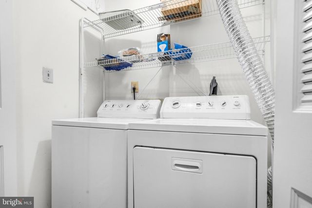 403 OLD TOWN CT, Alexandria, VA 22314