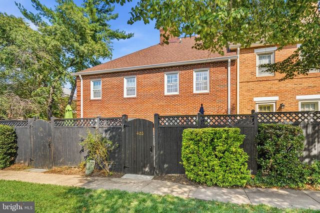 403 OLD TOWN CT, Alexandria, VA 22314