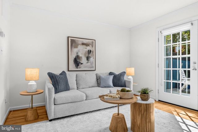 403 OLD TOWN CT, Alexandria, VA 22314