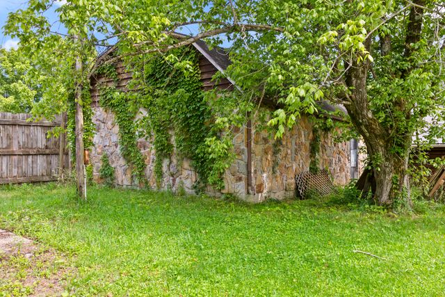 10310 Kentucky 1274, Wellington, KY 40387