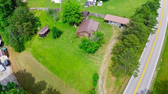 10310 Kentucky 1274, Wellington, KY 40387