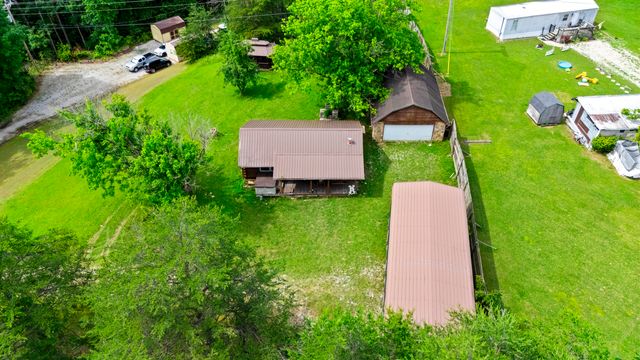 10310 Kentucky 1274, Wellington, KY 40387