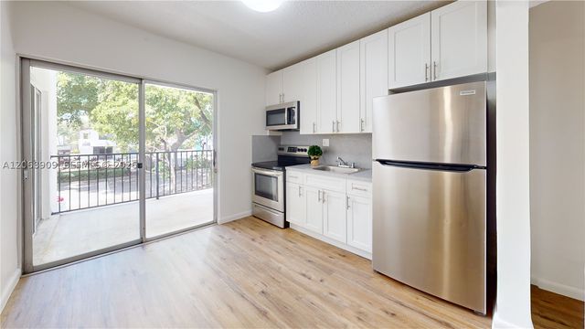 2463 Coral Way 27, Miami, FL 33145
