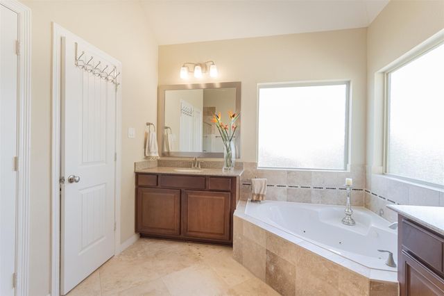 12227 Oxford Crescent Circle, Houston, TX 77082