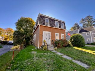 7 Myrtle St, Middleboro, MA 02346
