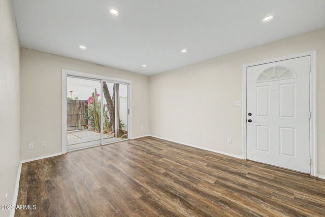 952 E DIAMOND Drive, Tempe, AZ 85283