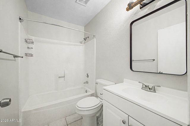 952 E DIAMOND Drive, Tempe, AZ 85283