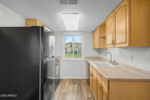 952 E DIAMOND Drive, Tempe, AZ 85283