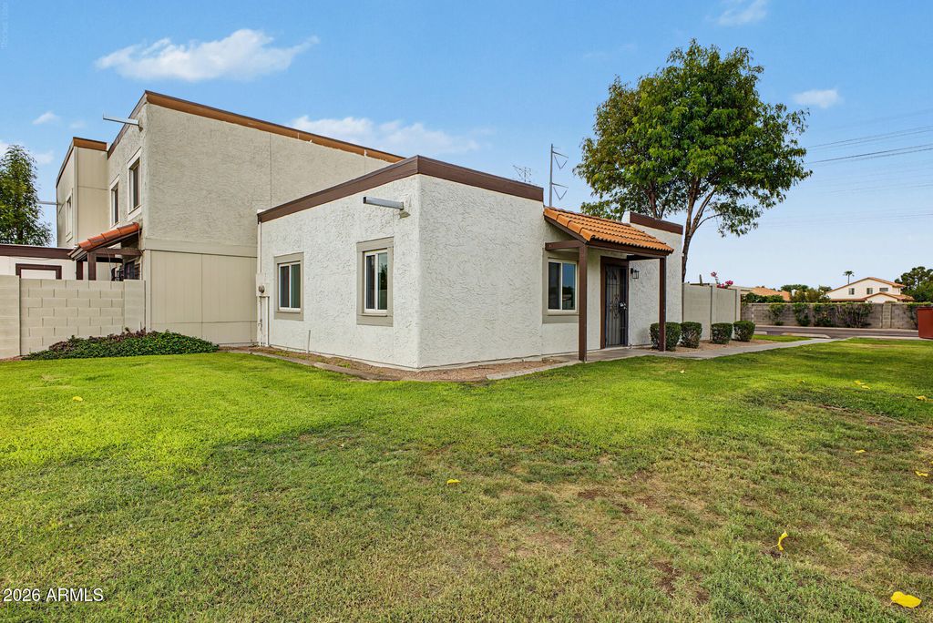 952 E DIAMOND Drive, Tempe, AZ 85283 — photo 3