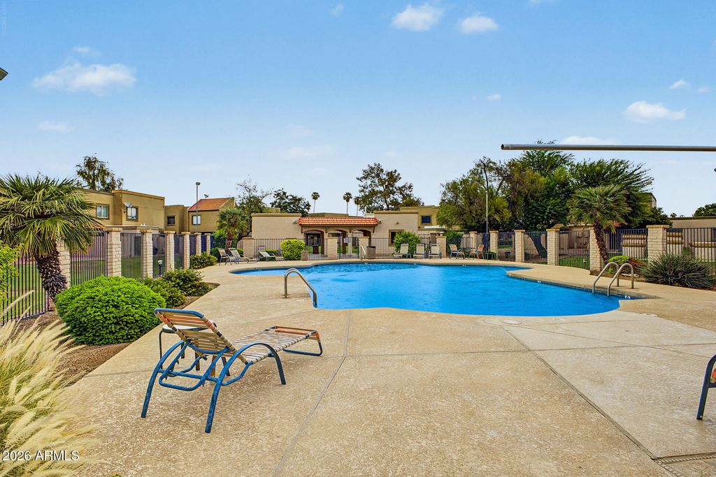 952 E DIAMOND Drive, Tempe, AZ 85283 — photo 4