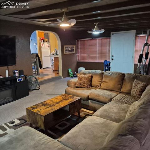 35 Macarthur Road, Pueblo, CO 81001