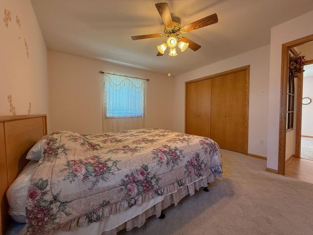 407 Cedar Court NE, Pine Island, MN 55963