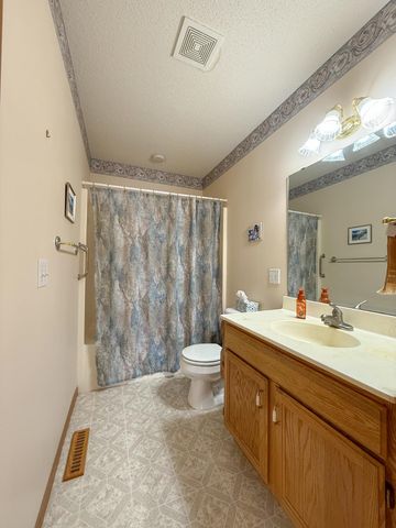 407 Cedar Court NE, Pine Island, MN 55963