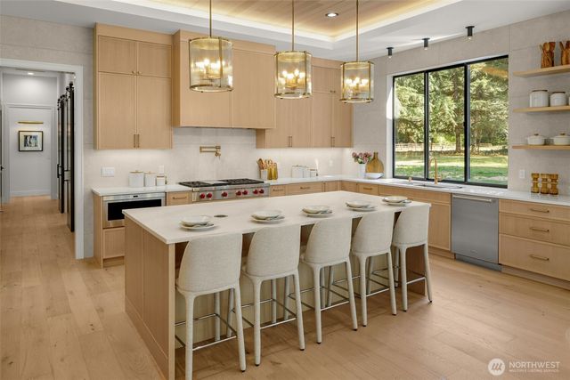13203 NE 54th Place, Bellevue, WA 98005