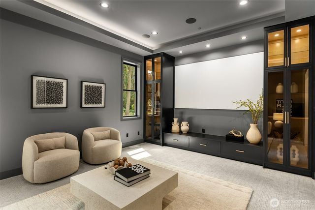 13203 NE 54th Place, Bellevue, WA 98005