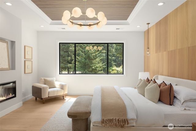13203 NE 54th Place, Bellevue, WA 98005
